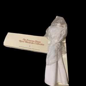 Danbury The Princess Diana Royal Wardrobe Collection White Emanuel Gown